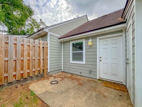 Tiny photo for 934 S Lipona Road, Tallahassee, FL 32304 (MLS # 399517)