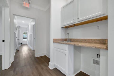 Tiny photo for 1725 NE Capital Circle #205, Tallahassee, FL 32308 (MLS # 400645)