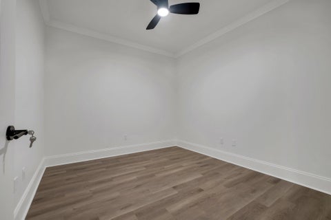 Tiny photo for 1725 NE Capital Circle #205, Tallahassee, FL 32308 (MLS # 400645)