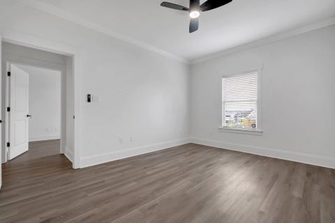 Tiny photo for 1725 NE Capital Circle #205, Tallahassee, FL 32308 (MLS # 400645)