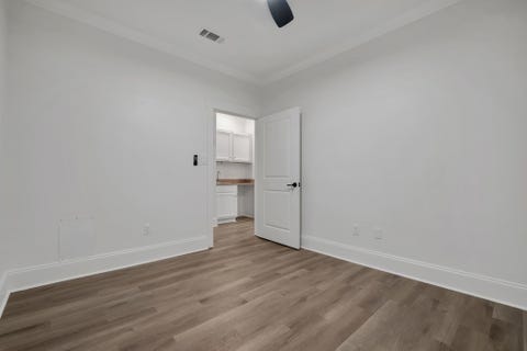 Tiny photo for 1725 NE Capital Circle #205, Tallahassee, FL 32308 (MLS # 400645)