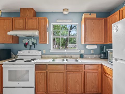 Tiny photo for 18003 Rakestraw Drive, Tallahassee, FL 32310 (MLS # 388577)