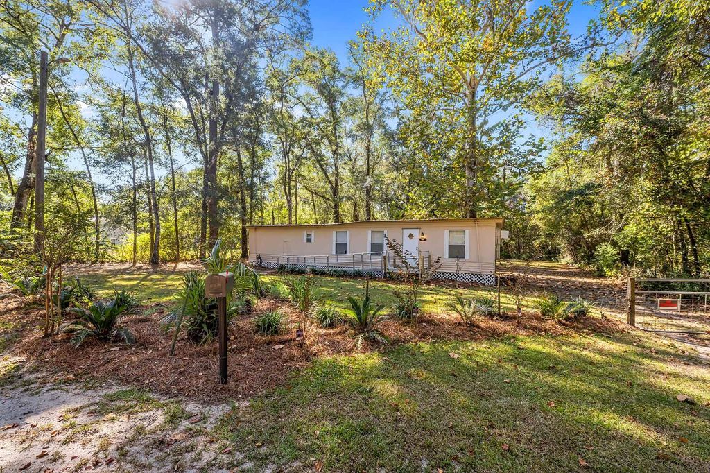 Photo of 159 W Notre Dame Street, Monticello, FL 32344 (MLS # 393143)