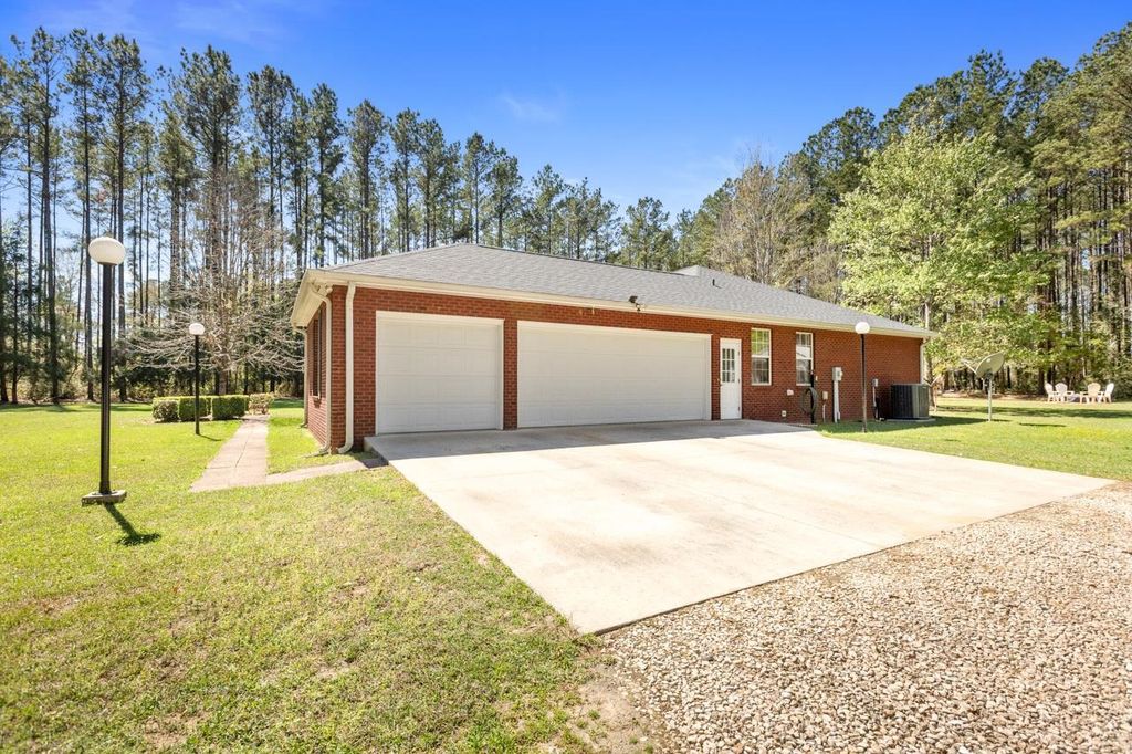 Photo of 4235 N Jefferson Street, Monticello, FL 32344 (MLS # 397531)