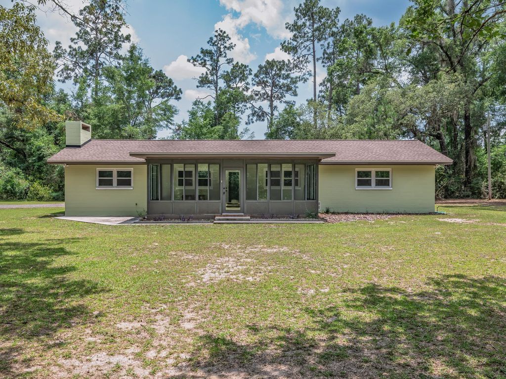 Photo of 38 Duncan Drive, Crawfordville, FL 32327 (MLS # 386962)