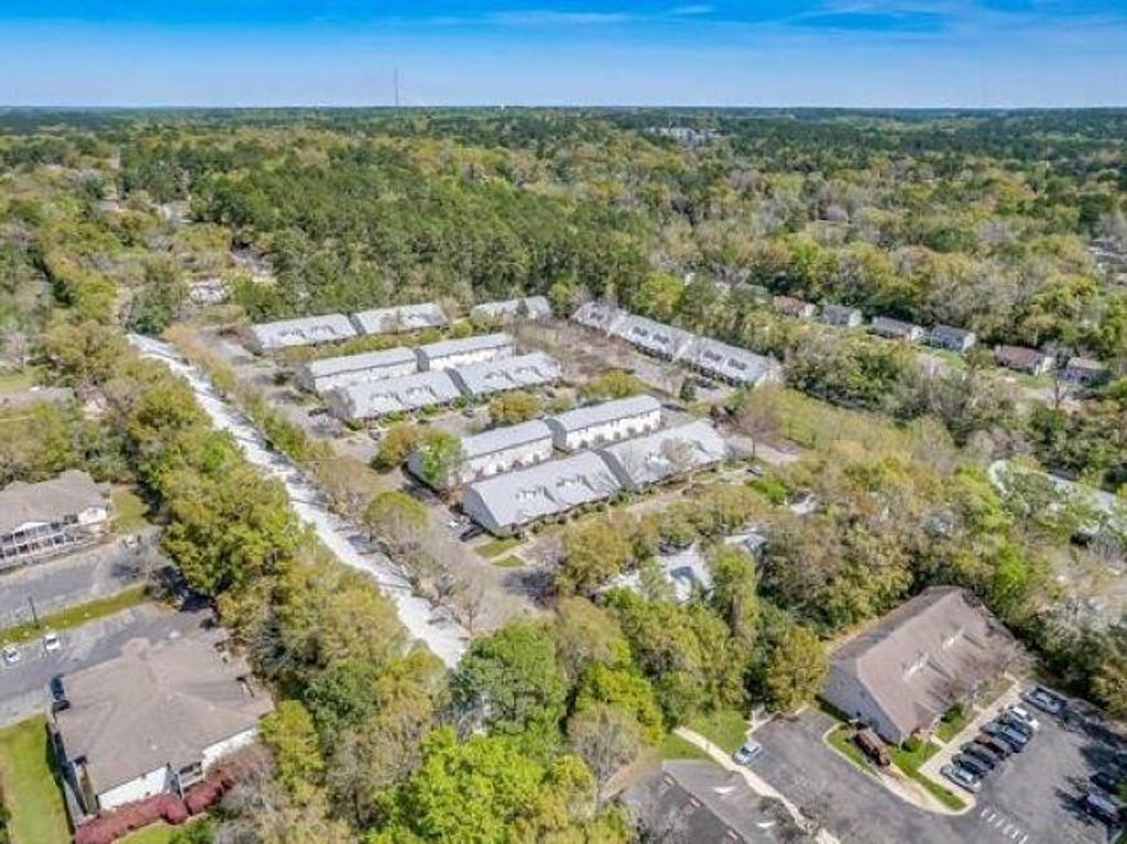 Photo of 2738 W Tharpe Street #1004, Tallahassee, FL 32303 (MLS # 391482)