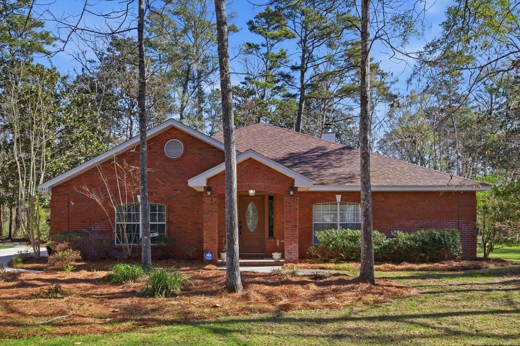 Photo of 11862 Grazing Buck Lane, Tallahassee, FL 32317 (MLS # 396868)