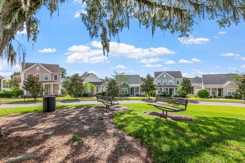 Tiny photo for 3034 CUMMINGS AVENUE Ave, Tallahassee, FL 32311 (MLS # 395558)