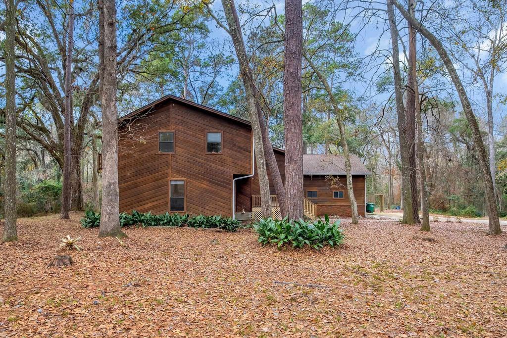 Photo of 2020 Cynthia Drive, Tallahassee, FL 32303 (MLS # 399027)