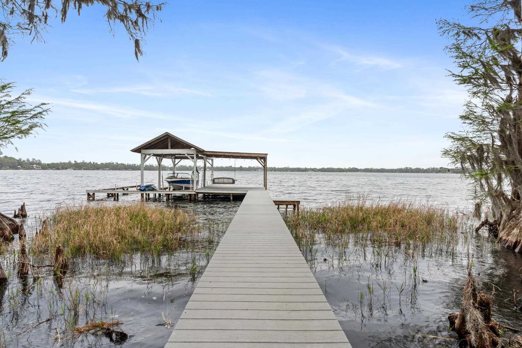 Photo of 4219 NE Cherry Lake Circle, Madison, FL 32340 (MLS # 397753)