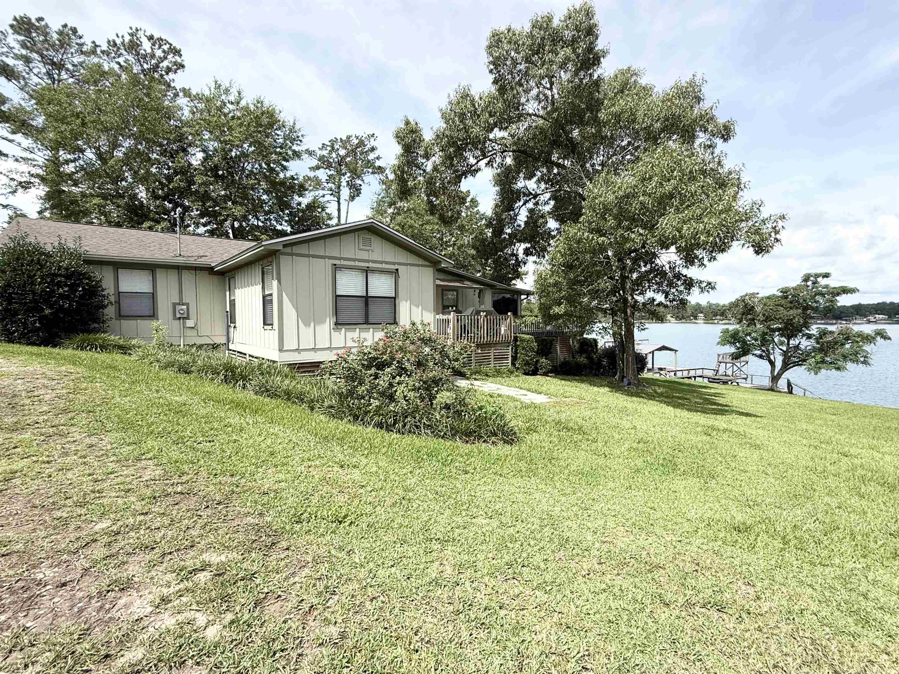 16123 NW Lakeside Lane