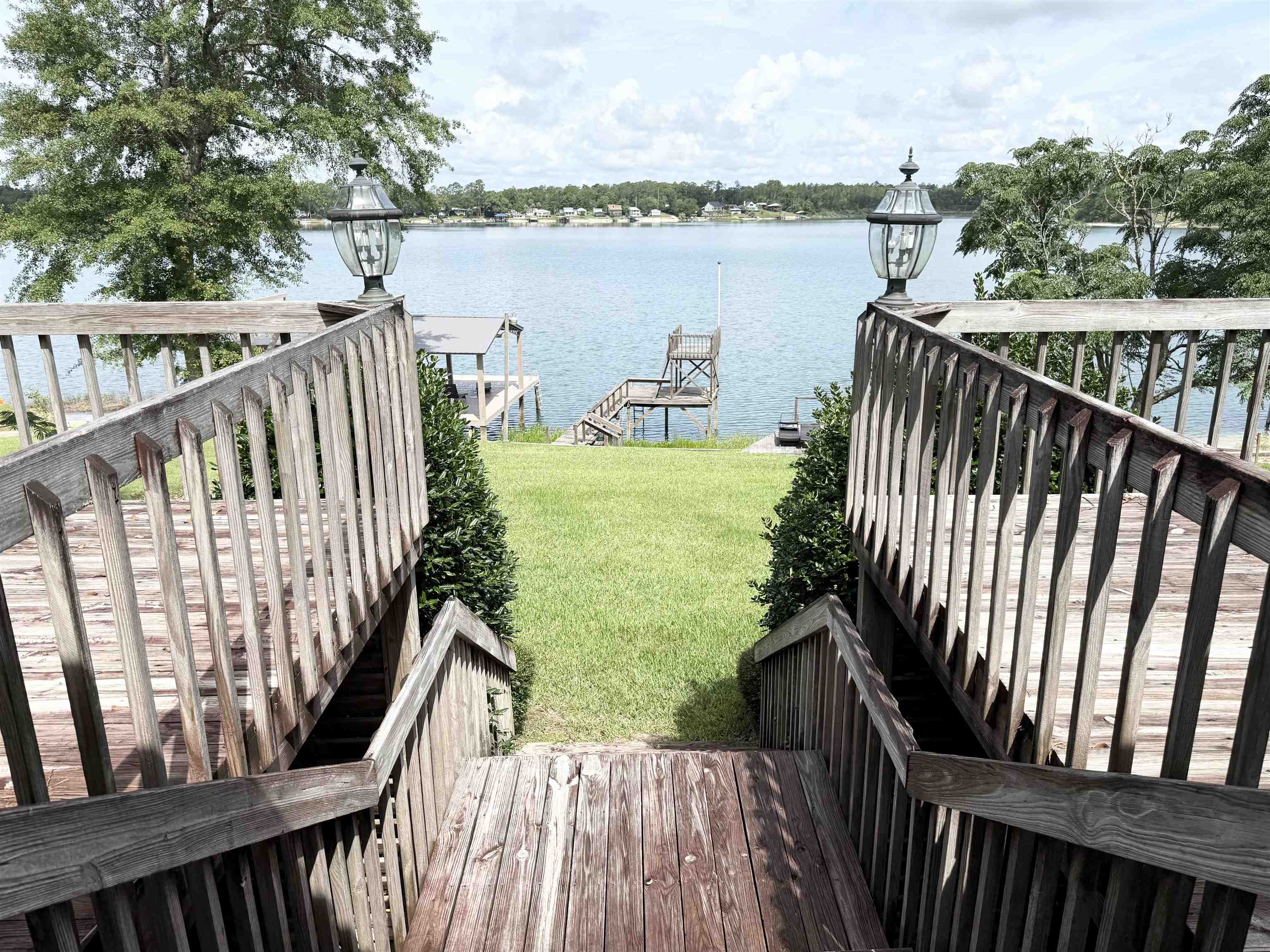 16123 NW Lakeside Lane