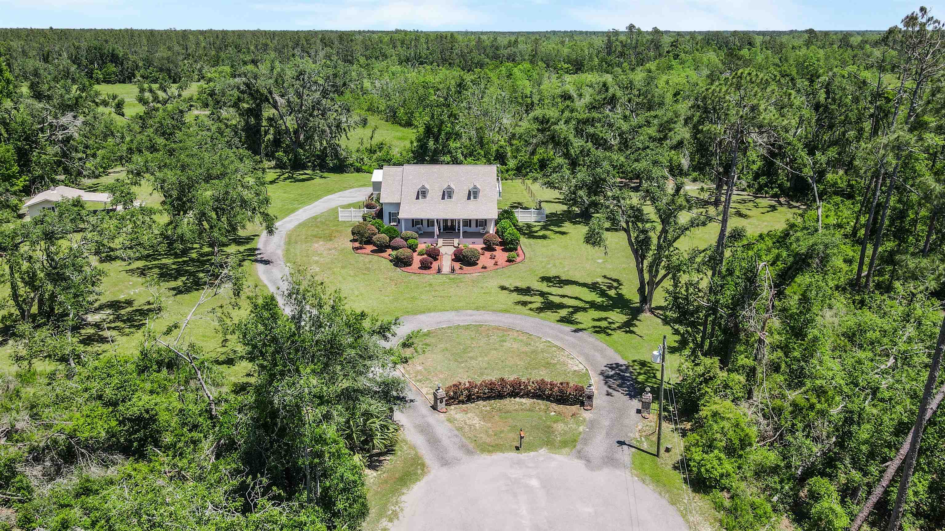 2460 Canopy Lane