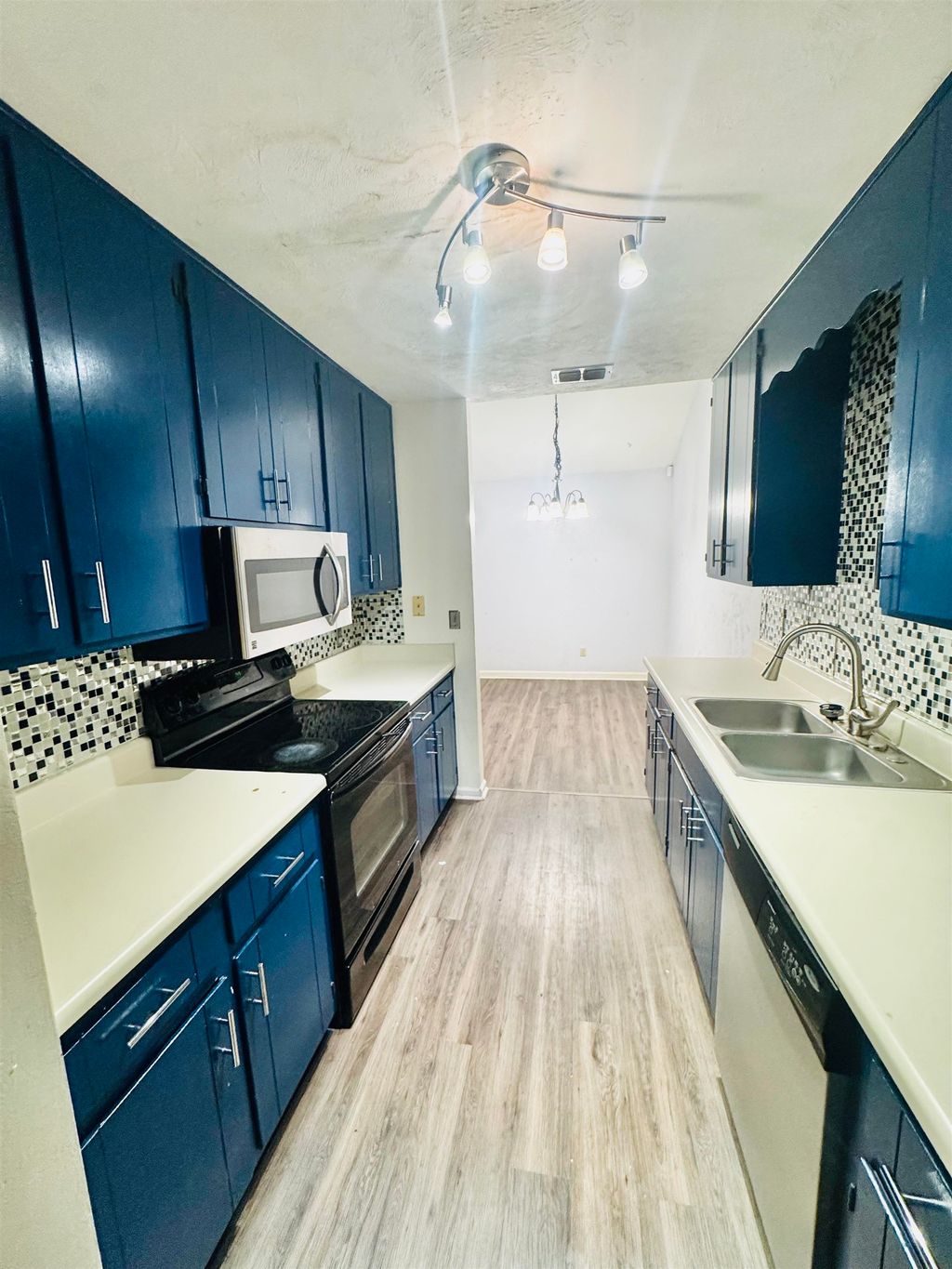 Photo of 2422 Talco Hills Drive, Tallahassee, FL 32303 (MLS # 394498)