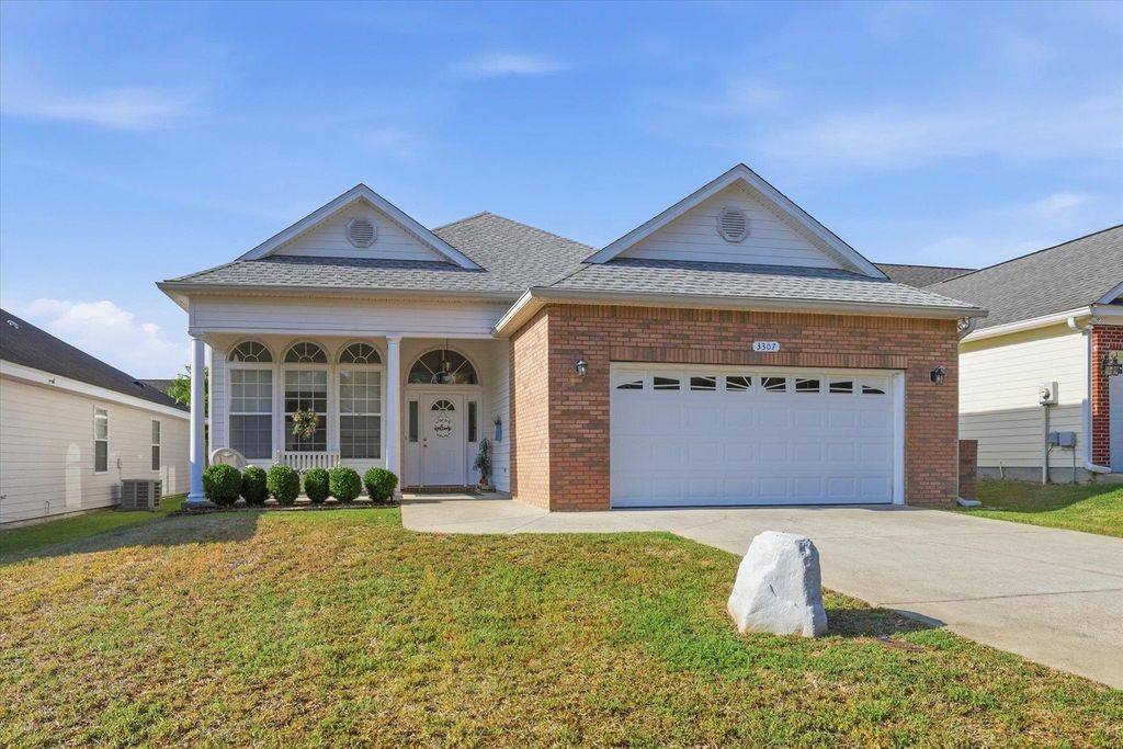 Photo of 3307 CAMERON CHASE Drive, Tallahassee, FL 32309 (MLS # 399189)