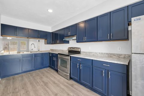 Tiny photo for 700-B Liberty Street #B, Tallahassee, FL 32310 (MLS # 397026)