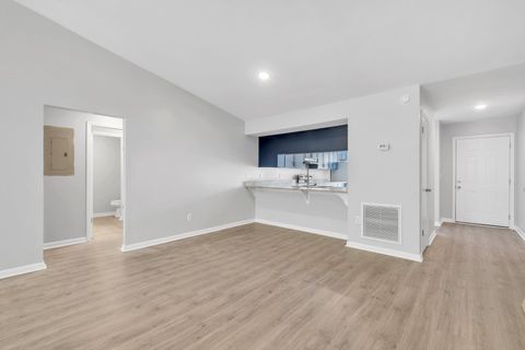 Tiny photo for 700-B Liberty Street #B, Tallahassee, FL 32310 (MLS # 397026)