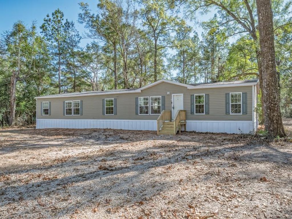 Photo of 185 Mcmahan Road, Crawfordville, FL 32327 (MLS # 395165)
