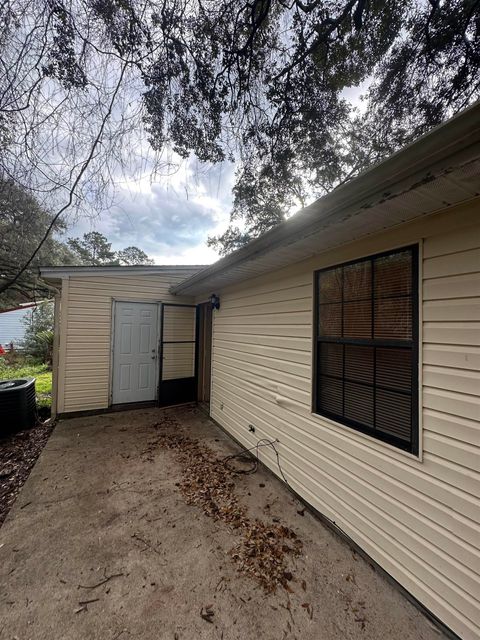 Tiny photo for 1546 MERRY OAKS Court, Tallahassee, FL 32303 (MLS # 395565)