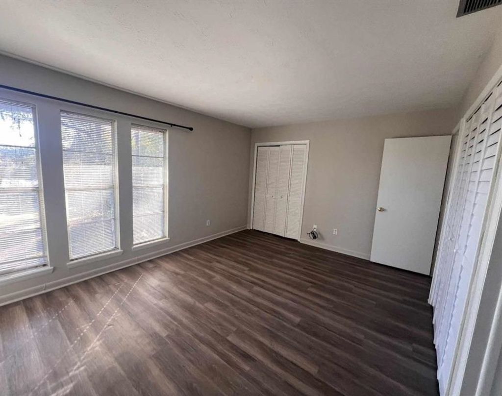 Photo of 214 Westwood Drive, Tallahassee, FL 32304 (MLS # 398563)