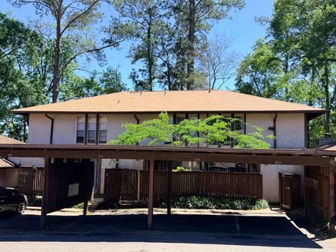 Photo of 214 Westwood Drive, Tallahassee, FL 32304 (MLS # 398563)