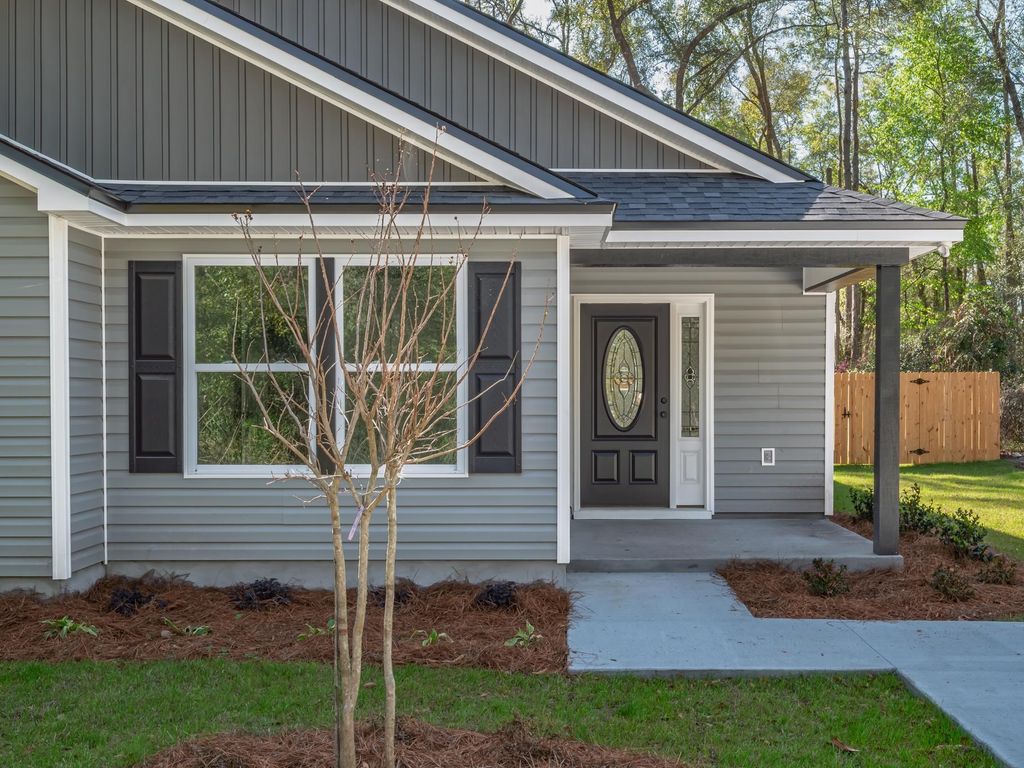 Photo of 767 Wakulla Arran Road, Crawfordville, FL 32327 (MLS # 396771)
