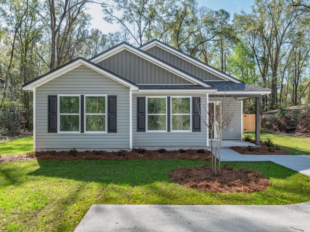 Photo of 767 Wakulla Arran Road, Crawfordville, FL 32327 (MLS # 396771)