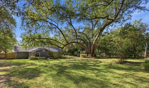 Tiny photo for 110 Hoffman Drive, Tallahassee, FL 32312 (MLS # 394303)