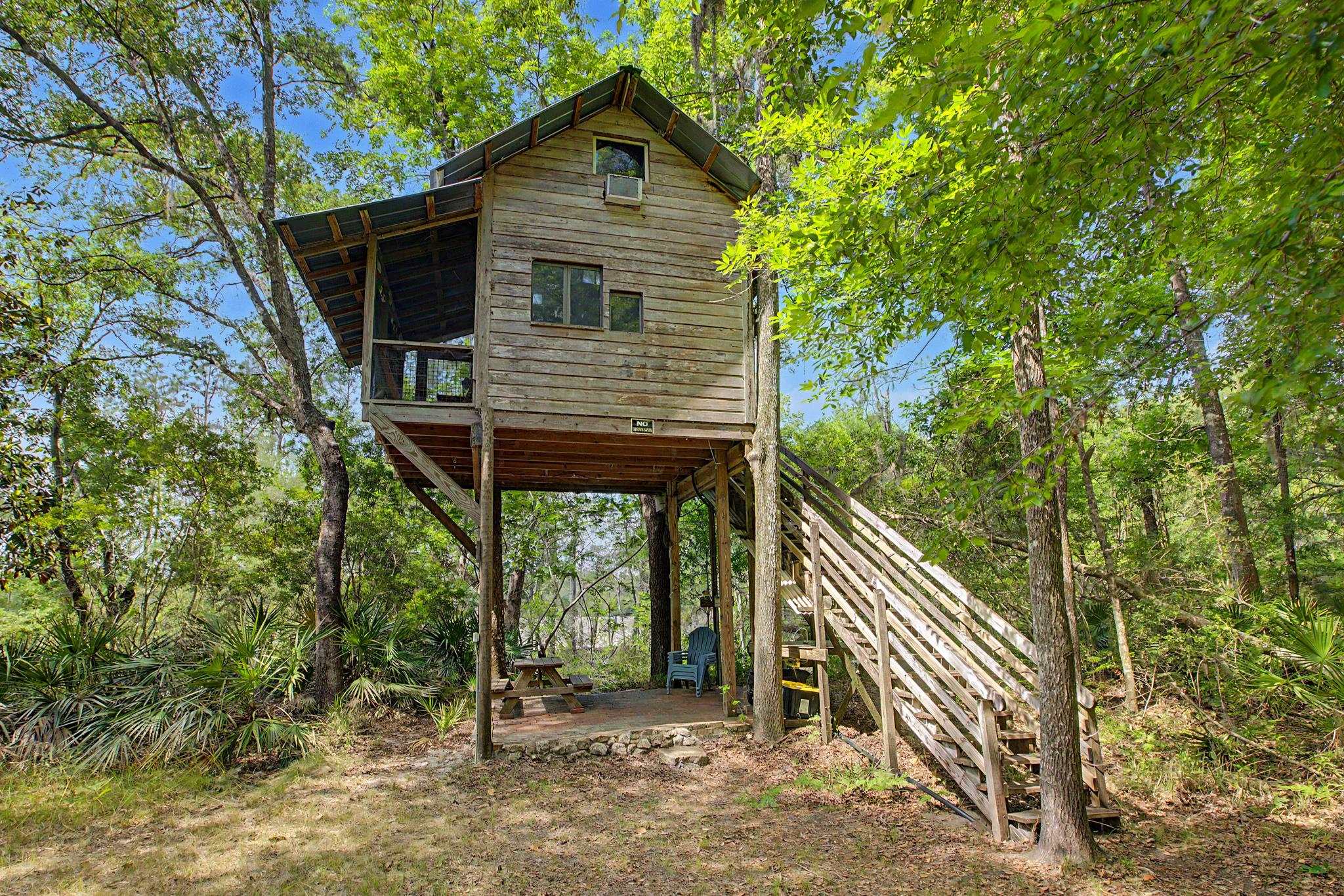 253 PERSIMMON Road