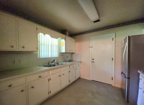 Tiny photo for 2414 WILLAMETTE Road, Tallahassee, FL 32303 (MLS # 402846)
