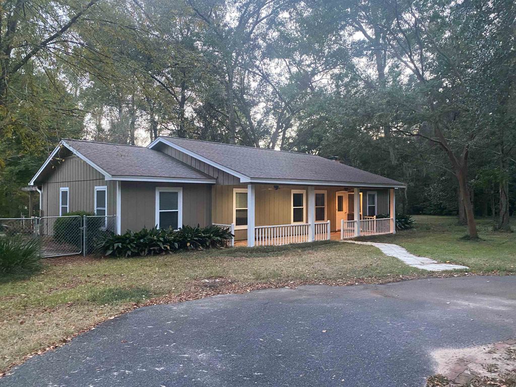 Photo of 7585 Skipper Lane, Tallahassee, FL 32317 (MLS # 394046)