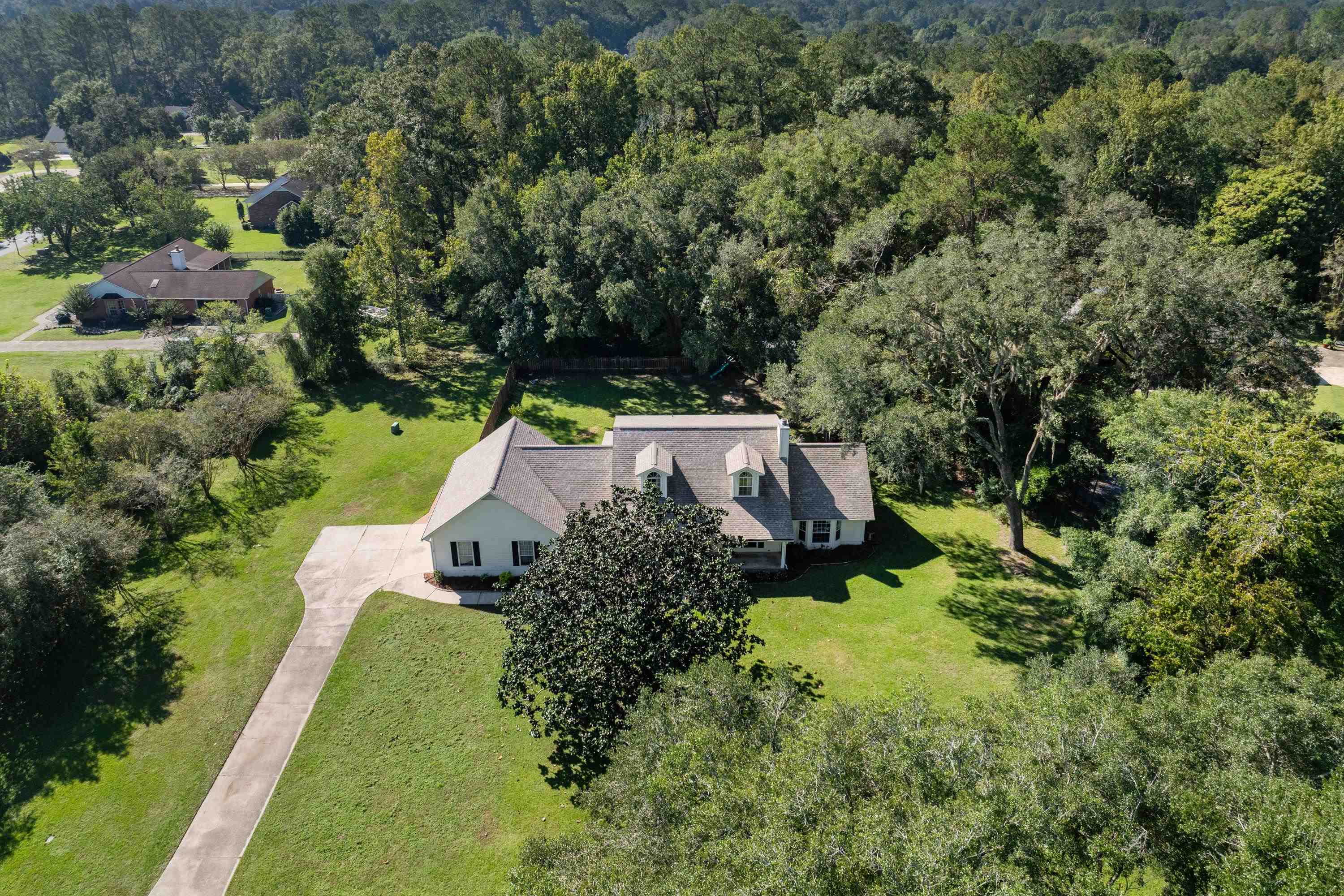 1970 VINELAND Drive