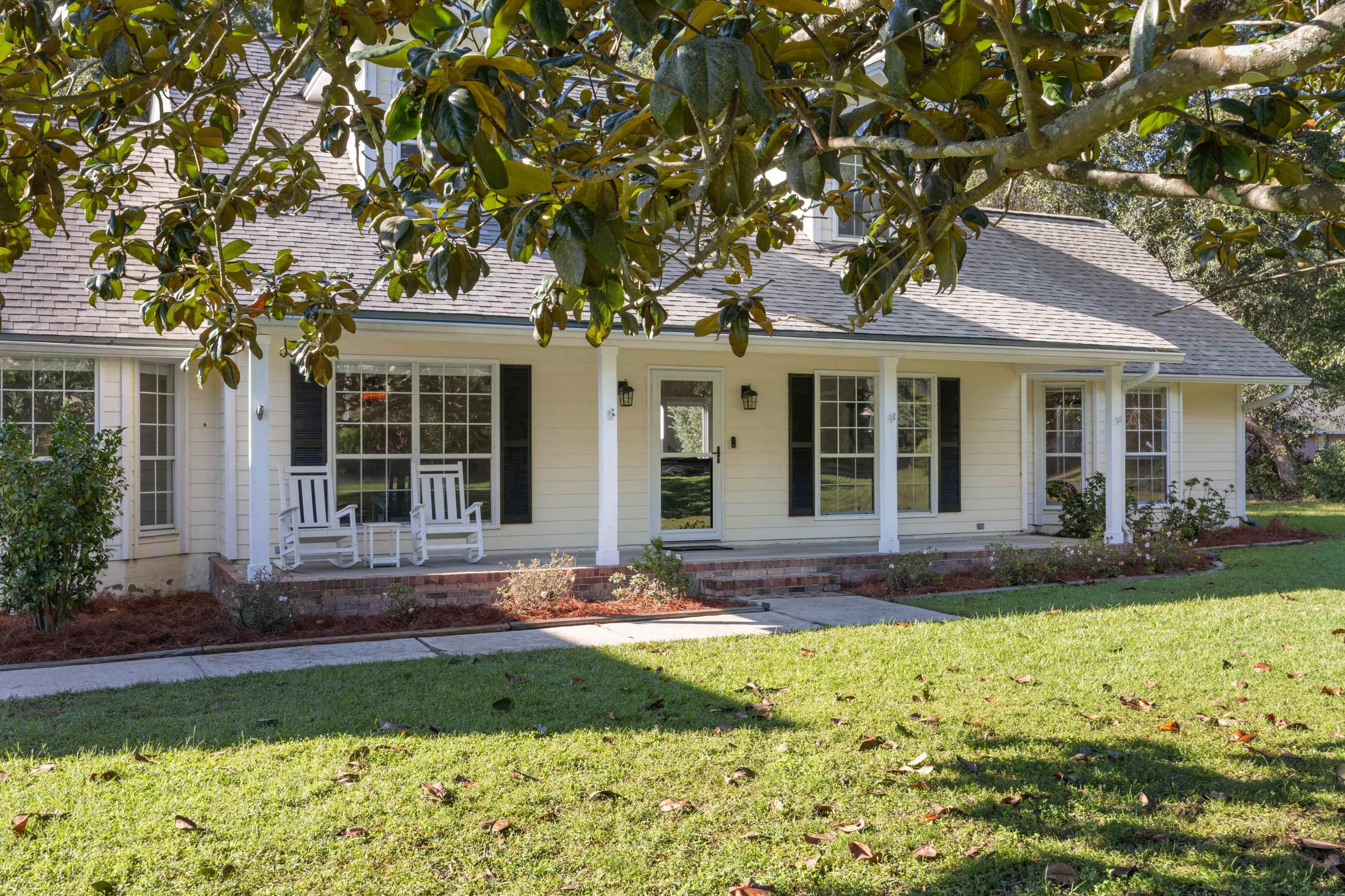 1970 VINELAND Drive