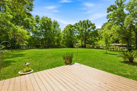 Tiny photo for 24133 Lanier Street, Tallahassee, FL 32310 (MLS # 399413)