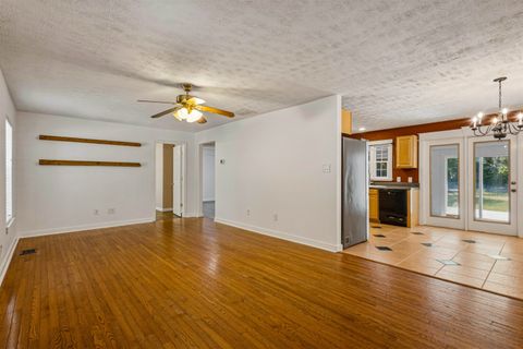 Tiny photo for 24133 Lanier Street, Tallahassee, FL 32310 (MLS # 399413)