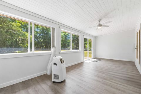 Tiny photo for 24133 Lanier Street, Tallahassee, FL 32310 (MLS # 399413)