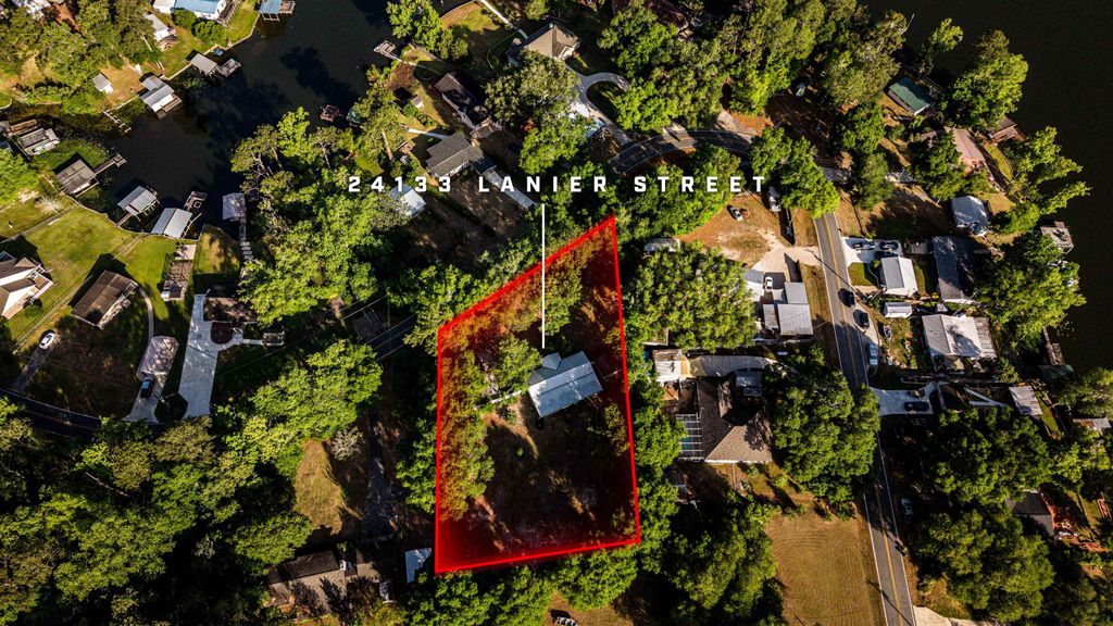 Photo of 24133 Lanier Street, Tallahassee, FL 32310 (MLS # 399413)