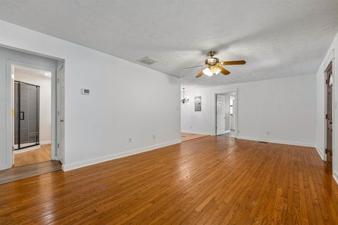 Tiny photo for 24133 Lanier Street, Tallahassee, FL 32310 (MLS # 399413)