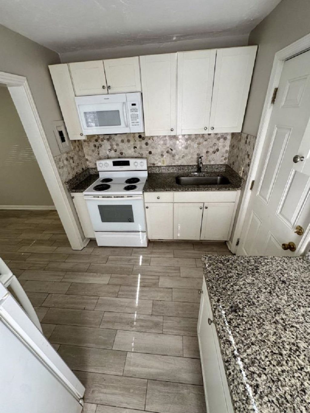 Photo of 1618 ELBERTA Drive, Tallahassee, FL 32304 (MLS # 399727)