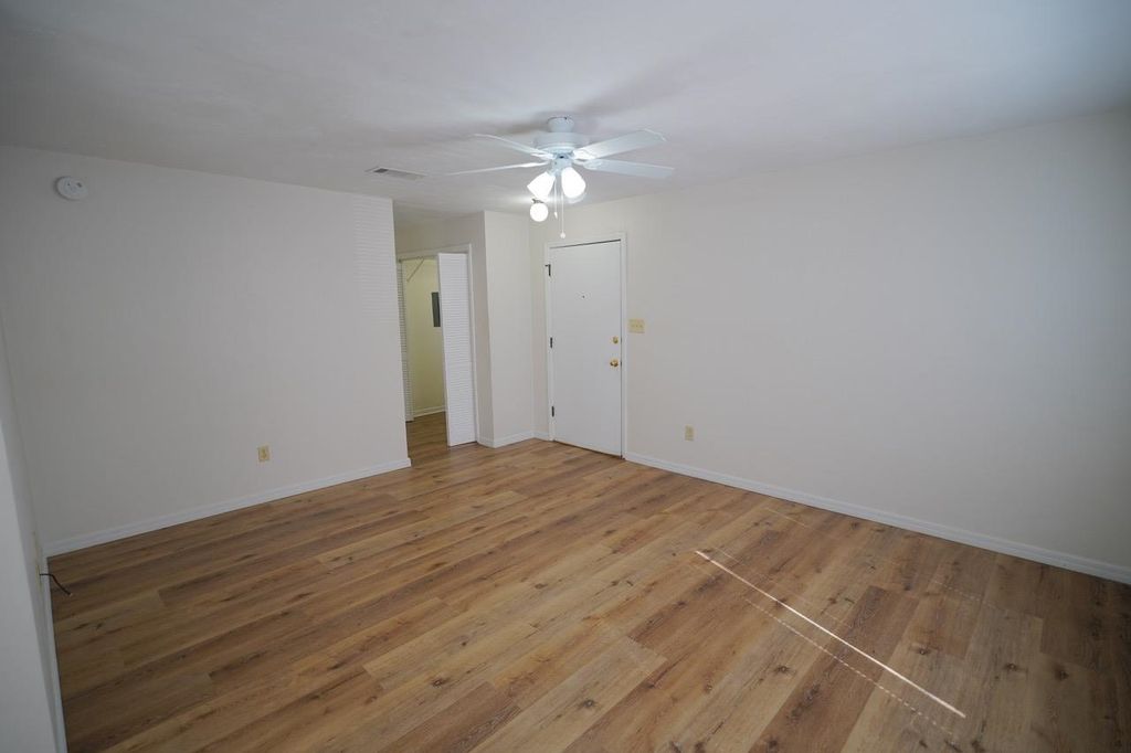 Photo of 2220 Claremont Lane #B, Tallahassee, FL 32301 (MLS # 395991)