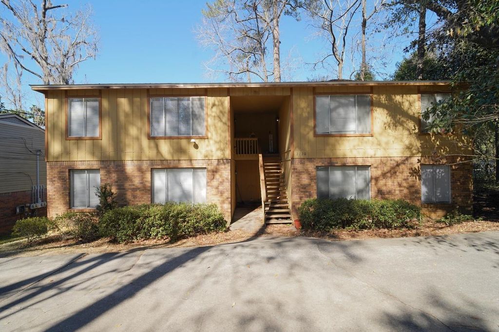 Photo of 2220 Claremont Lane #B, Tallahassee, FL 32301 (MLS # 395991)