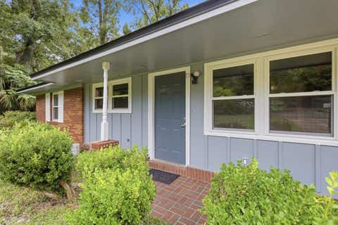 Tiny photo for 2301 Lois Lane, Tallahassee, FL 32301 (MLS # 401836)