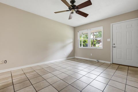Tiny photo for 2301 Lois Lane, Tallahassee, FL 32301 (MLS # 401836)