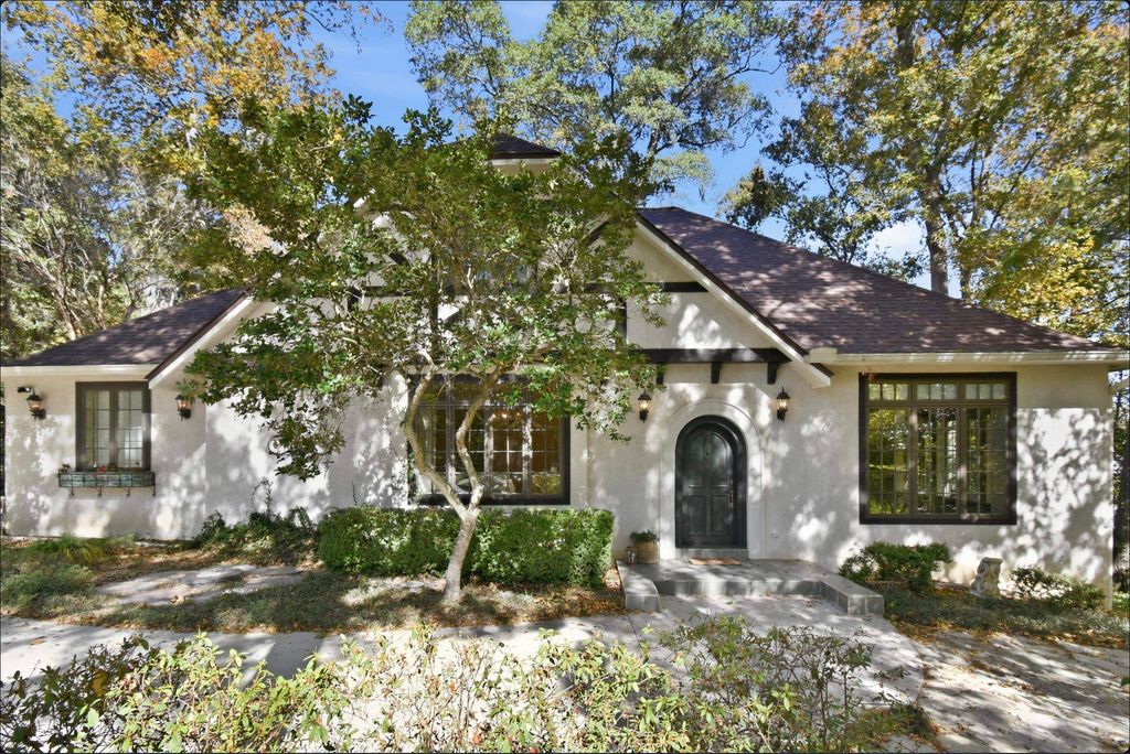 Photo of 2492 Elfinwing Lane, Tallahassee, FL 32309 (MLS # 393172)