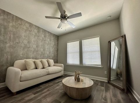 Tiny photo for 929 Beaver Creek Way, Tallahassee, FL 32301 (MLS # 392569)