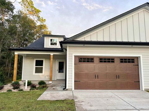 A home in Crawfordville