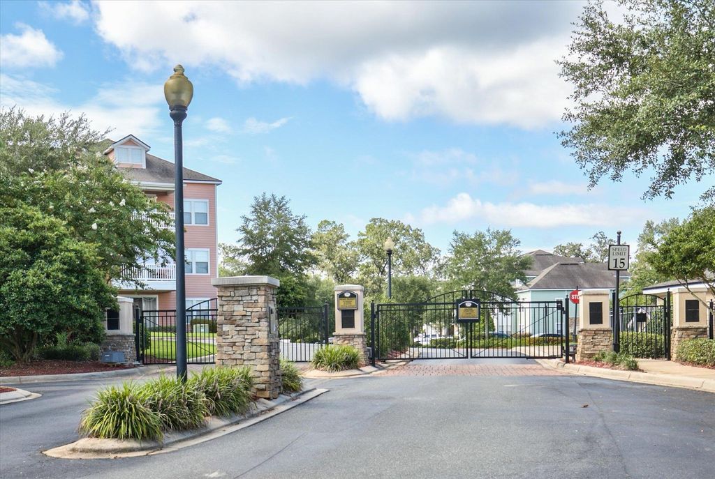 Photo of 2801 Chancellorsville Drive #718, Tallahassee, FL 32312 (MLS # 399518)