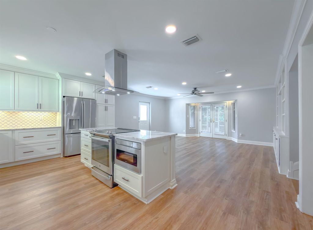 Photo of 810 Devon Drive, Tallahassee, FL 32308 (MLS # 392504)