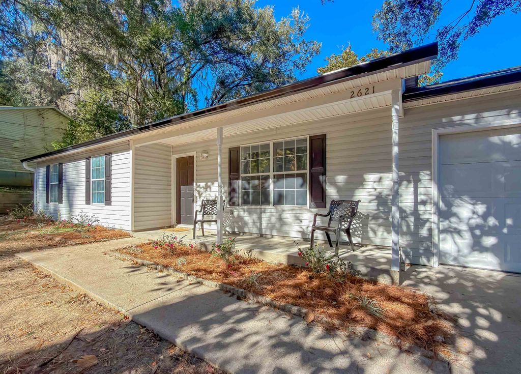 Photo of 2621 Tupelo Terrace, Tallahassee, FL 32303 (MLS # 393237)