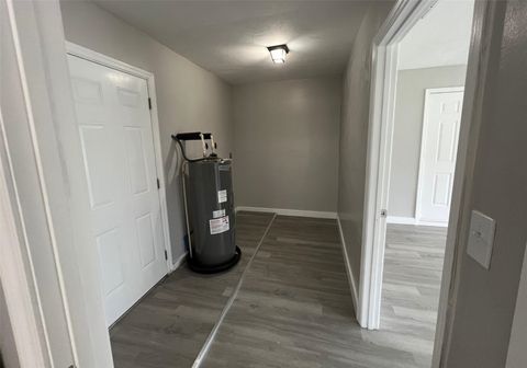 Tiny photo for 2708 S Sandalwood Drive, Tallahassee, FL 32305 (MLS # 391503)